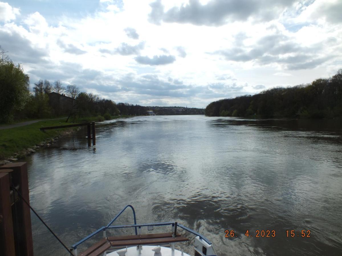 Zouw Hausboat Zakotven -Pouze Ubytovani Roudnice nad Labem Exteriör bild